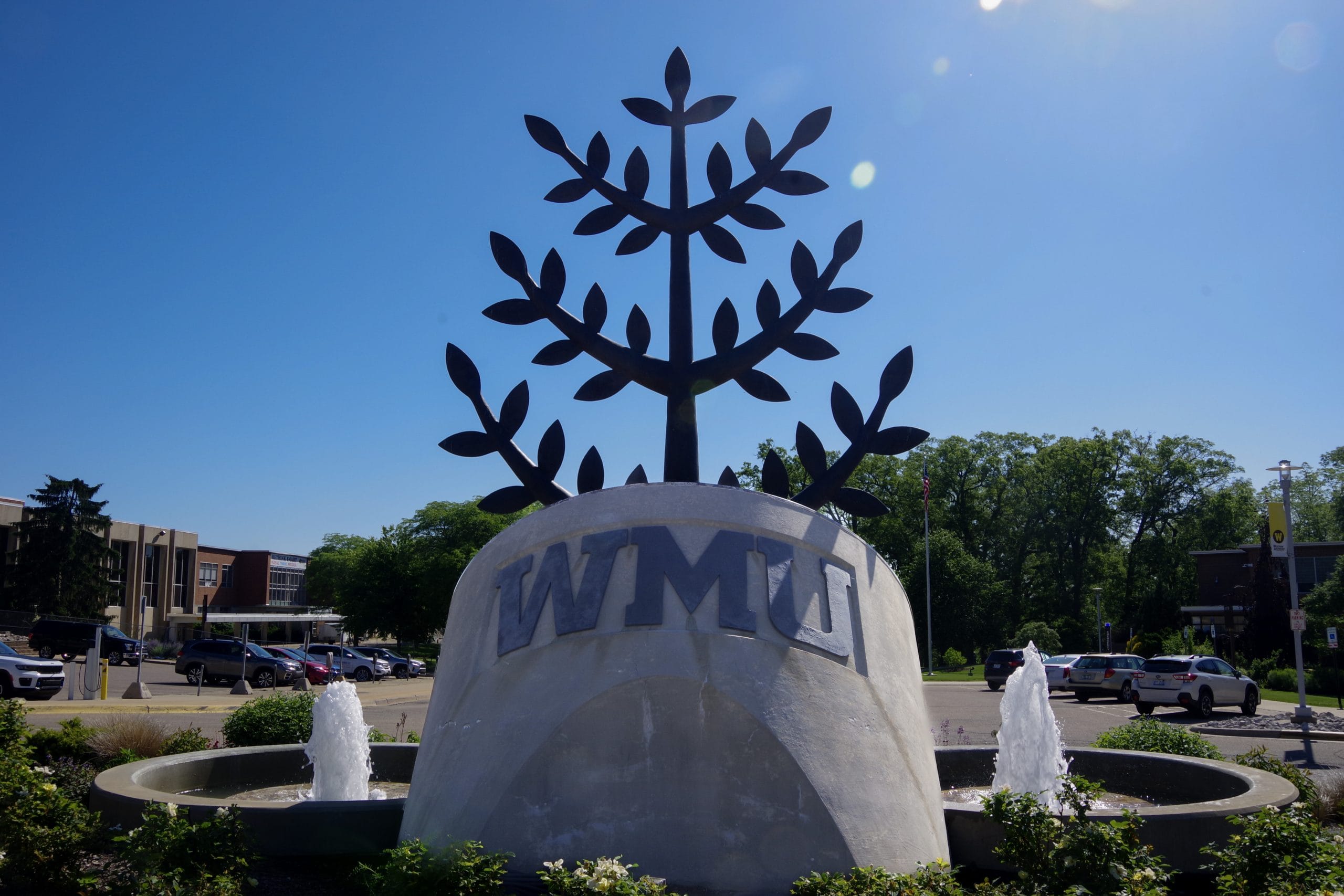 Western Michigan University campus entrance and tree sculpture